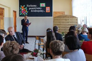 dyrektor otwiera uroczystośc