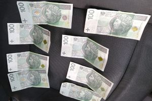 banknoty 100 złotowe