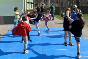 pokaz sztuk walki szkoły &quot;Czarny orzeł&quot;