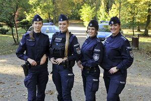 zdjęcie styczniowe - policjantki ogniwa patrolowo interwencyjnego