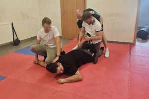 ćwiczenie zakładania dźwigni