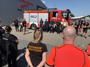 Policjanci na odprawie z organizatorami i innymi służbami