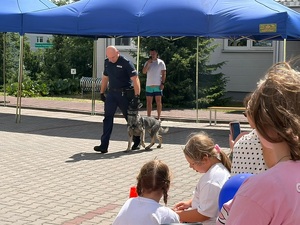 policjanci biorą udział w obchodach Święta Policji